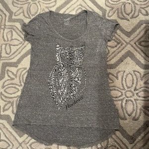 Hooters T-shirt with owl design.